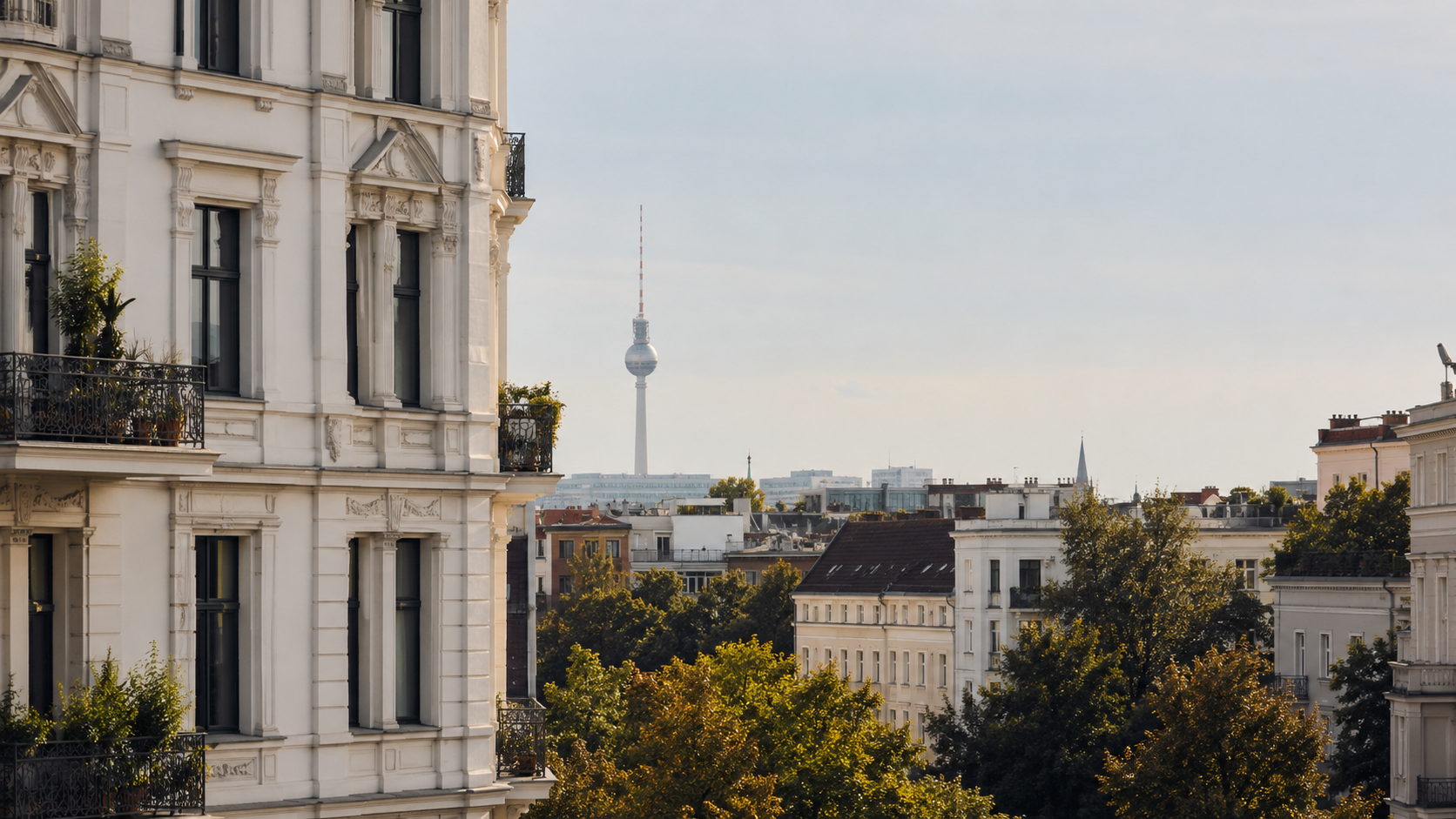 Altstadt mit Aussicht auf den Fernsehturm – Rückblick Zinshausmarkt Berlin 2025