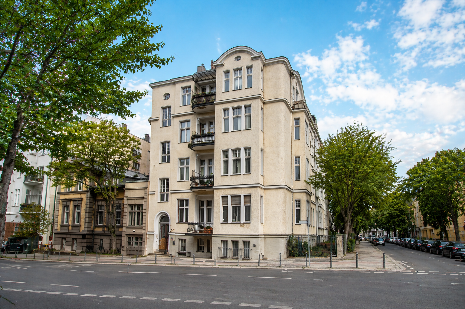 Mehrfamilienhaus Saarstraße Berlin